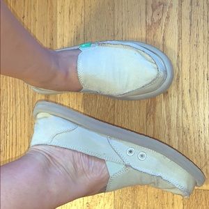 Sanuk “Donna” slip on loafer